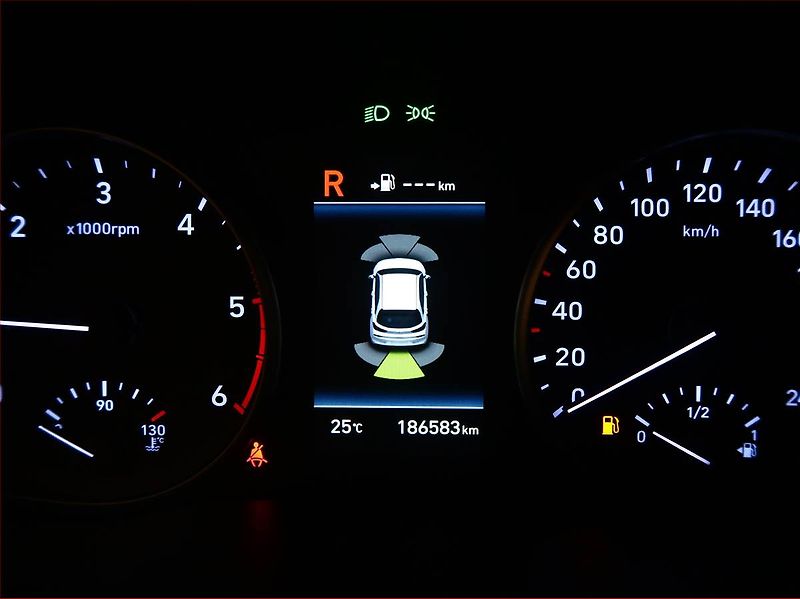 Hyundai i30 (2018) 1.6 CRDi, Tempomat - fotka 17 z 17