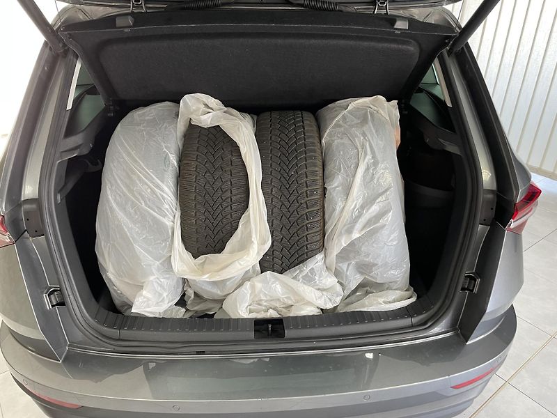 Škoda Karoq 1.5 TSi ČR 1.MAJ 6M LED SERVIS - fotka 31 z 31