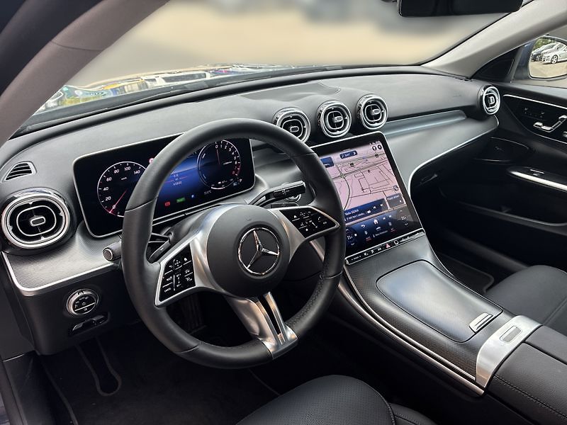 Mercedes-Benz Třídy C 300e 4MATIC EQ - fotka 10 z 18