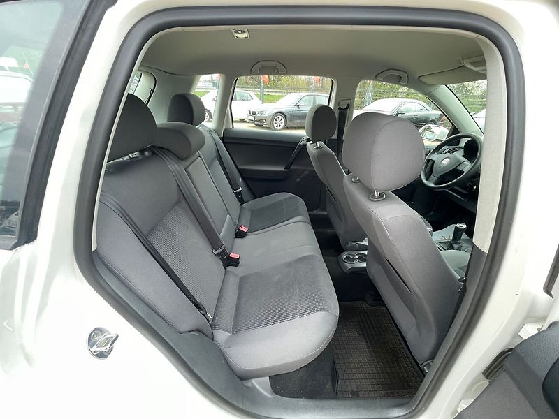 Volkswagen Polo 1.2i 44kW*KLIMA* - fotka 19 z 27