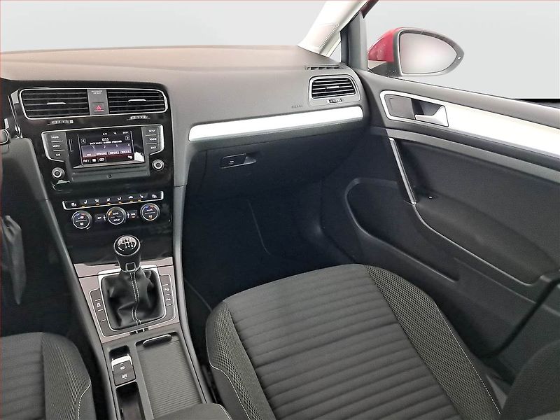 Volkswagen Golf (2014) Comfortline 1.2 TSI - fotka 8 z 17