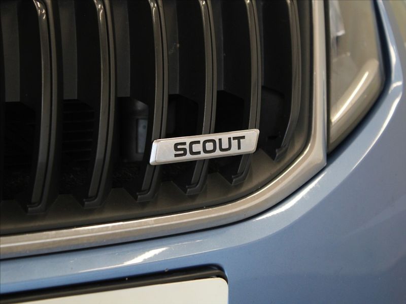 Škoda Octavia 2,0 TDi 135kW 4x4 DSG Scout - fotka 30 z 33