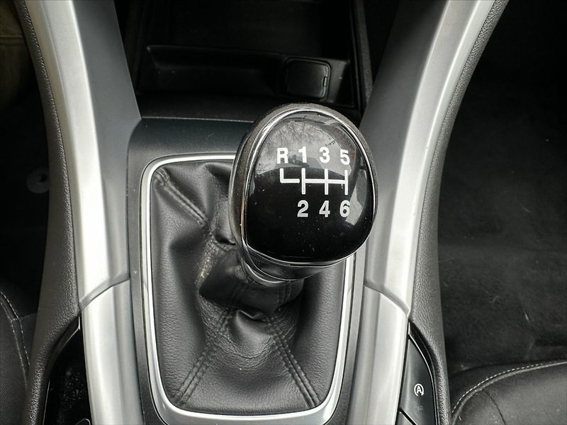 Ford Mondeo 1,6 TDCi 85kW-CZ-SERVIS!! - fotka 26 z 39