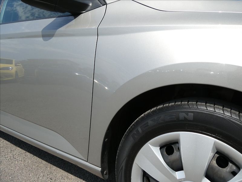 Škoda Fabia 1,4 TDi 66kW 2.majitel,servisk - fotka 14 z 44
