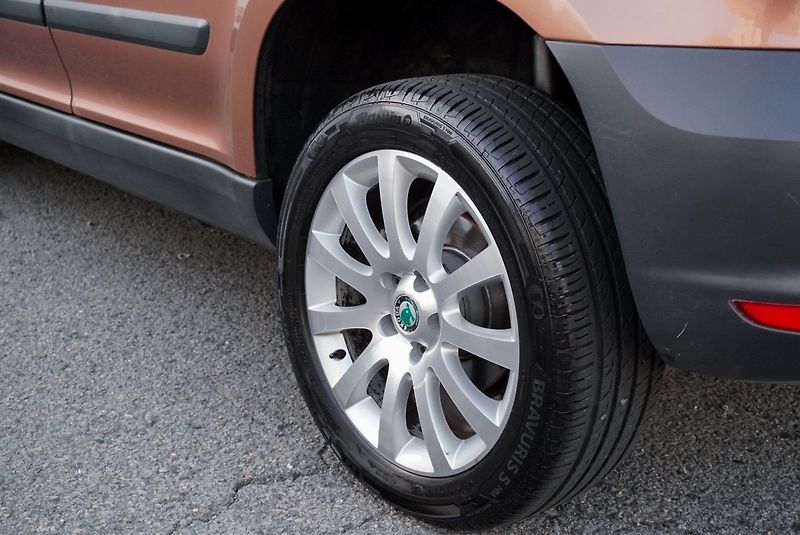 Škoda Yeti 1.4 TSI 90kW AMBITION - fotka 28 z 29