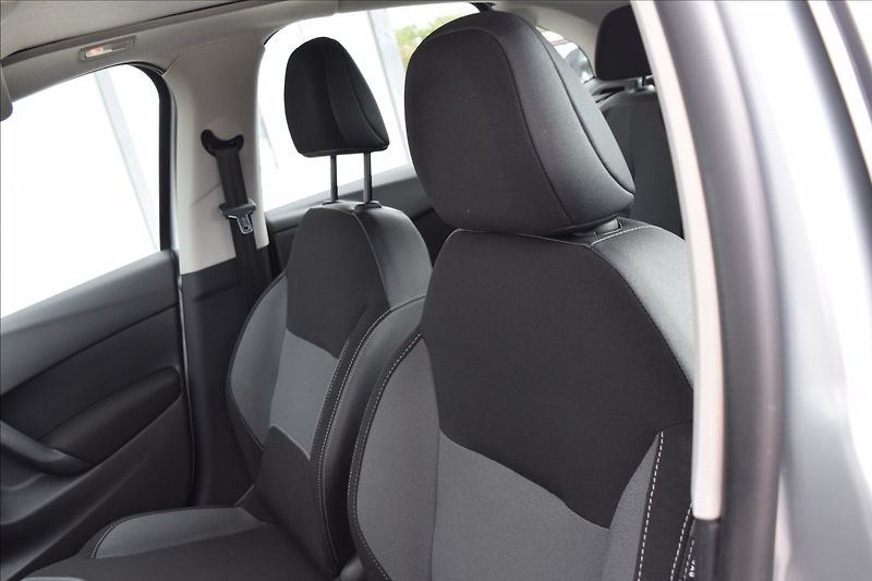 Citroën C3 1,1 i 44KW PO SERVISE NOVÁ STK - fotka 20 z 40