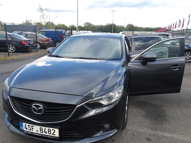 Mazda 6 2,2D PO ROZVODECH ! - fotka 15 z 31