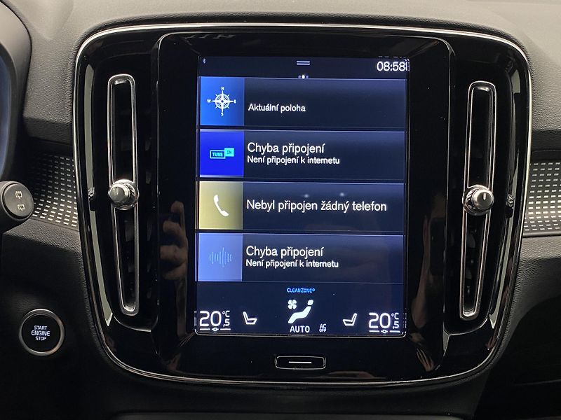 Volvo XC40 D4 AWD R-DESIGN AUT  - fotka 8 z 45