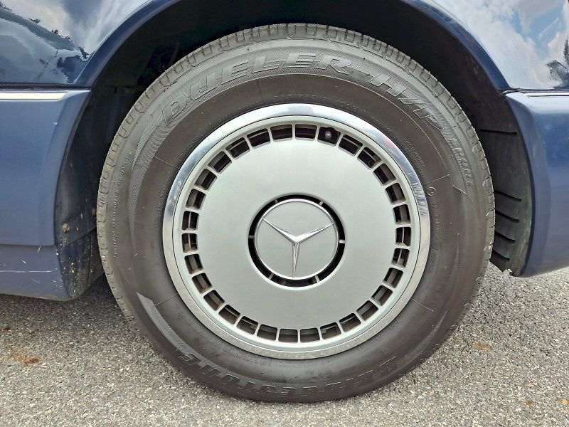 Mercedes-Benz Třídy S (1991) 400 SEL 4,2i 210kW - fotka 16 z 31