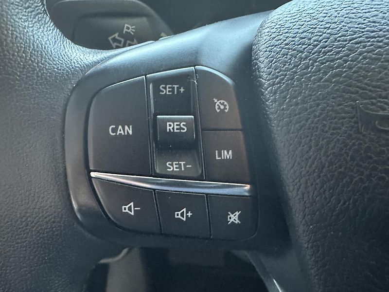 Ford Transit Custom Trend 340 L1 2.0EB 130k kombi - fotka 16 z 23