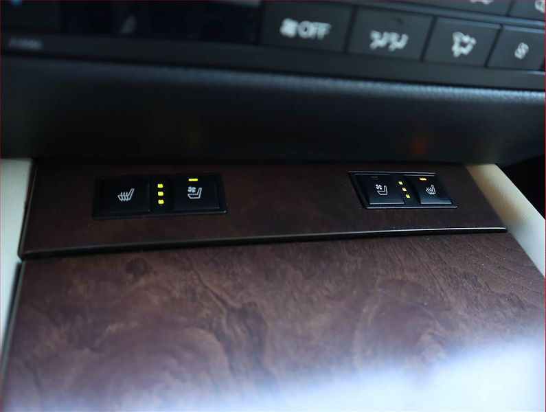 Lexus GS 450h (2012) 450 h, Automat, Serv.kniha - fotka 23 z 23