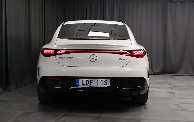 Mercedes-Benz EQE 350 AMG 4M Kamera Tažné BLIS  - fotka 4 z 23