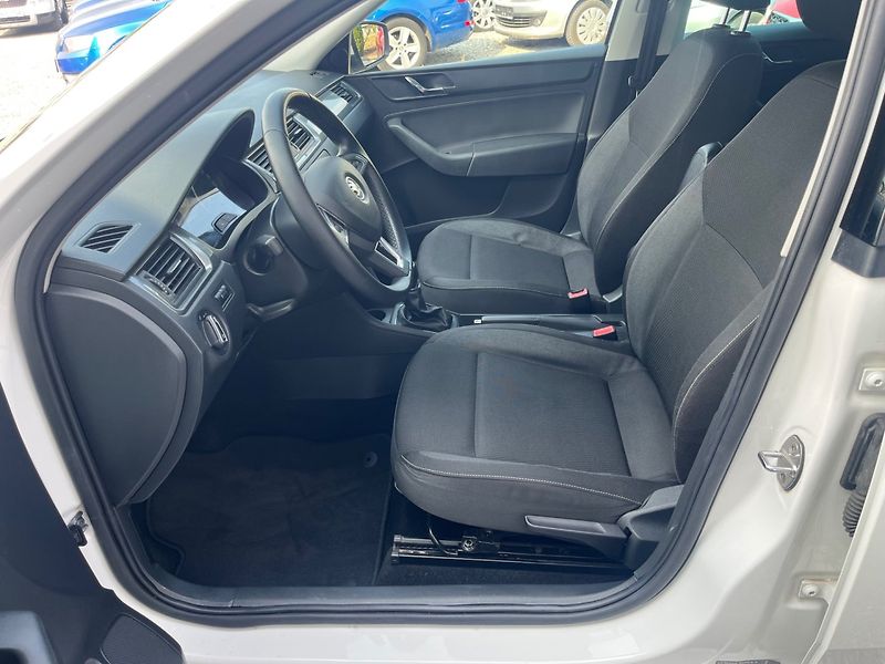 Škoda Rapid (2014) 1.2 TSI Serviska - fotka 7 z 22
