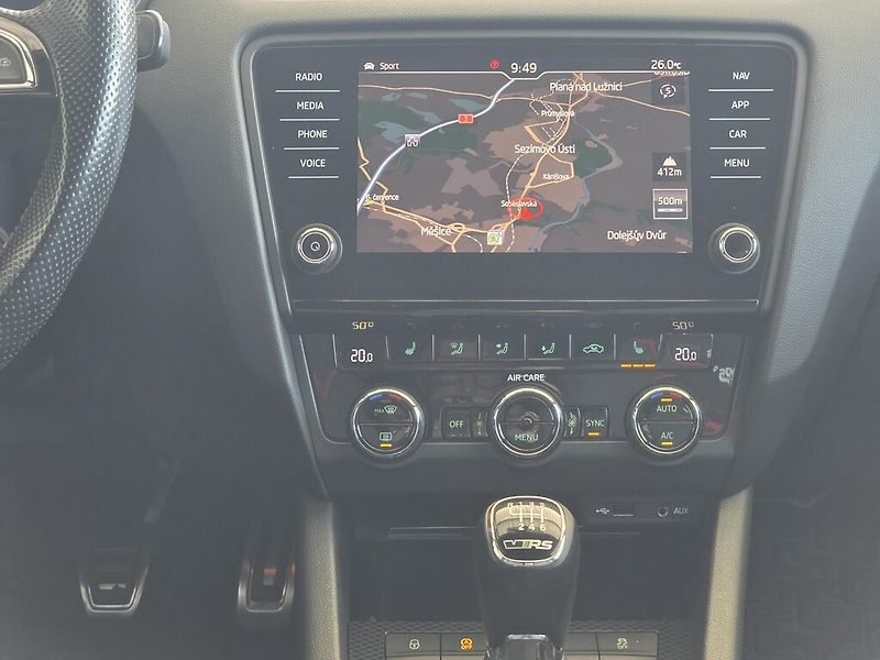 Škoda Octavia Combi 2,0 TDi 135 kW RS - fotka 13 z 23
