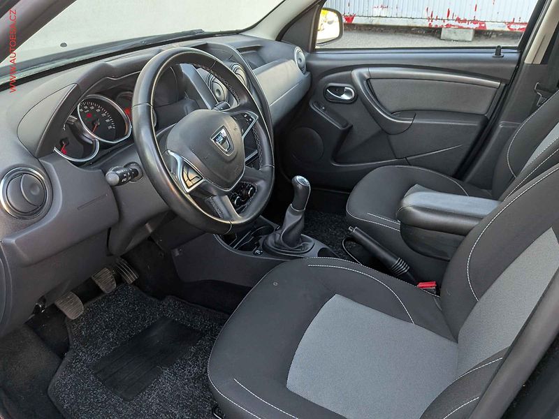 Dacia Duster (2017) 1.6i, ČR, AC, tempo, výhřev - fotka 9 z 16
