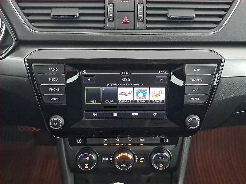 Škoda Superb (2016) Style 2.0 TSI, 4X4, Automat - fotka 12 z 23