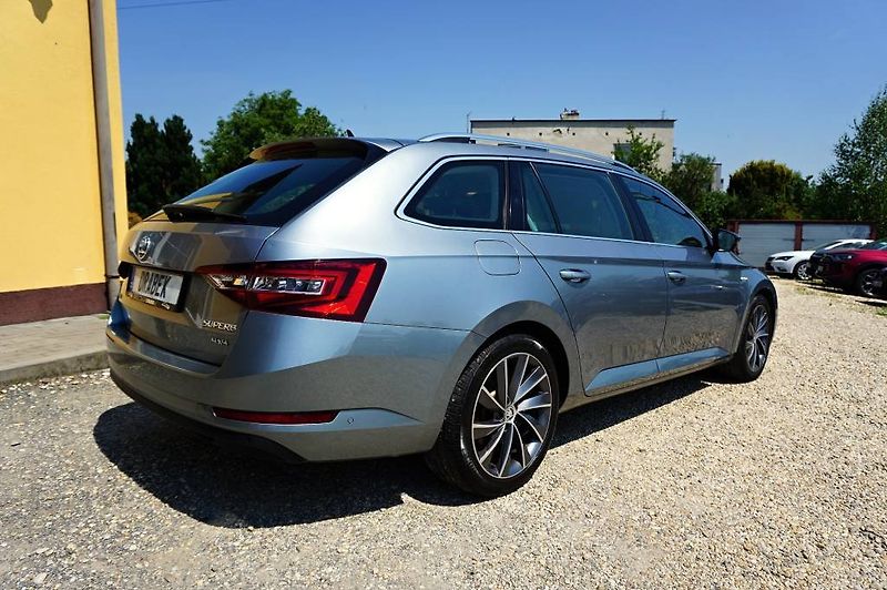 Škoda Superb (2017) L&K 2,0 TDI 140 kW - fotka 4 z 62