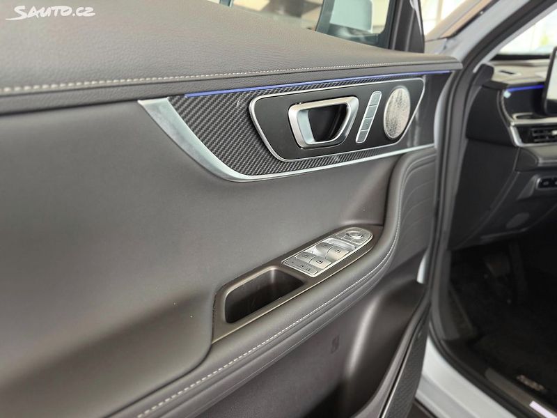Chery Tiggo 7 (2025) 1,6T ICE UNIQUE AWD - fotka 14 z 30