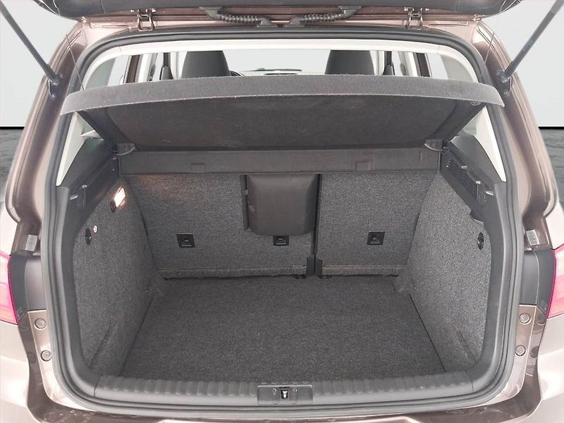 Volkswagen Tiguan (2011) 1.4 TSI, Serv.kniha, Xenony - fotka 14 z 17