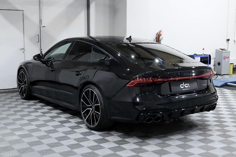 Audi A7 55 TFSI 3.0 V6 quattro S line - fotka 4 z 60