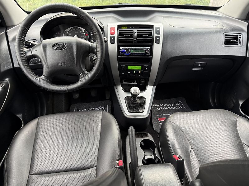 Hyundai Tucson 2,0CRDI - fotka 9 z 22