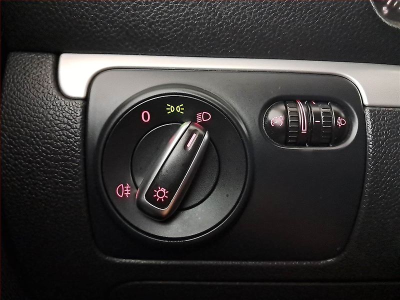 Volkswagen Scirocco (2010) Sport 1.4 TSI, Park. senzory - fotka 17 z 17