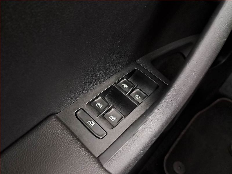 Škoda Octavia (2016) RS 230 2.0 TSI, Navi - fotka 21 z 21