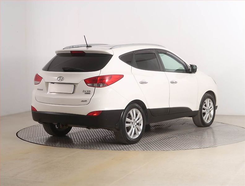 Hyundai ix35 (2013) 2.0 CRDi, 4X4, Automat - fotka 5 z 20