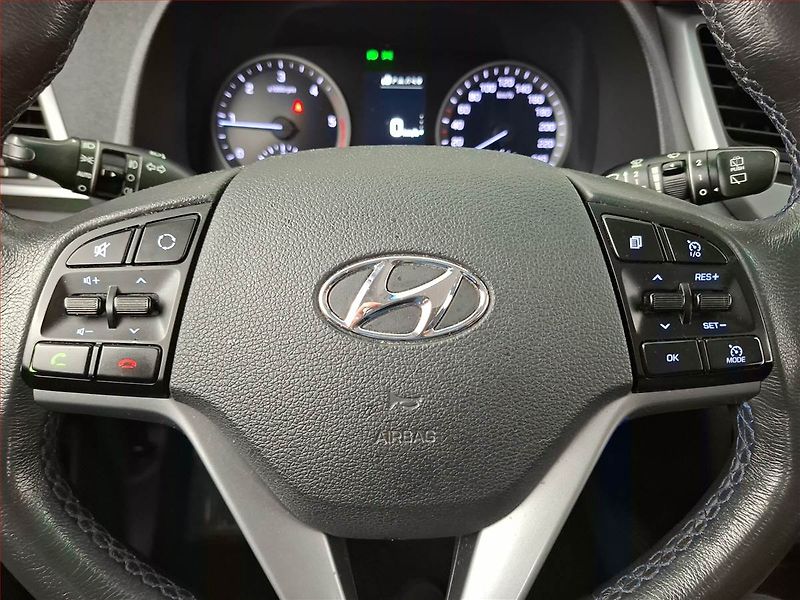 Hyundai Tucson (2016) 2.0 CRDi, 4X4, Serv.kniha - fotka 17 z 19