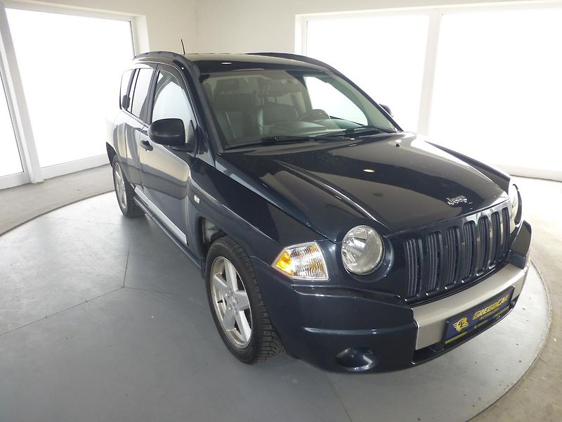 Jeep Compass (2008) 2,0CRDI*VYHŘ.SED*TAŽNÉ*ALU*4X4 - fotka 3 z 23