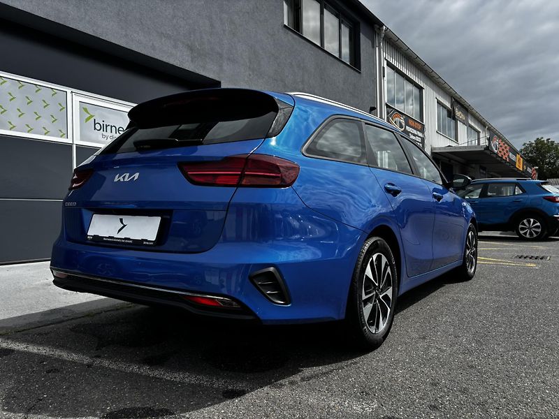 Kia Ceed (2025)  SW Spin 1.5 T-GDI (103 kW)  - fotka 3 z 17