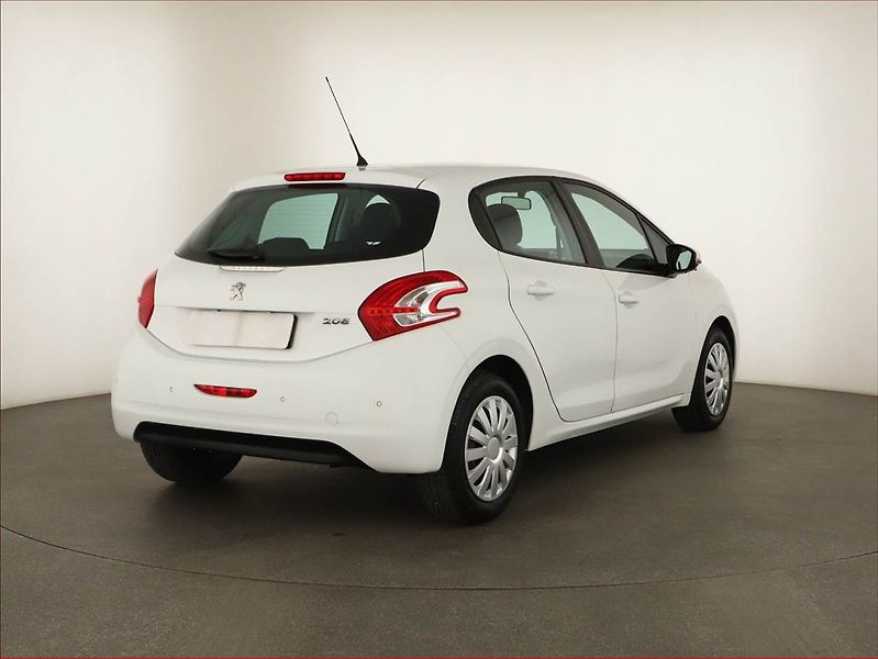 Peugeot 208 (2014) 1.2 PureTech, Tempomat - fotka 5 z 12