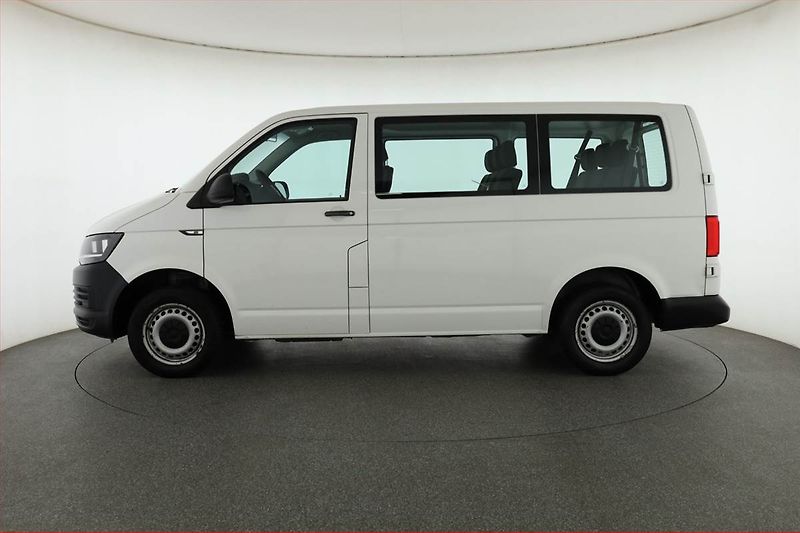 Volkswagen Transporter (2016) 2.0 TDI, Bus, 8Míst, ČR - fotka 3 z 13