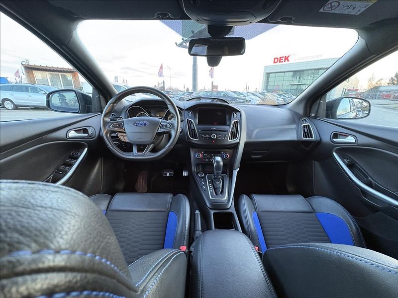 Ford Focus 2,0 TDCi ST 136kW Xen,Šíbr,Nav - fotka 11 z 46