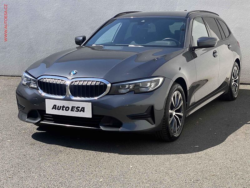BMW Řada 3 (2022) 2.0d 318d, Sport, AT, LED, - fotka 3 z 22