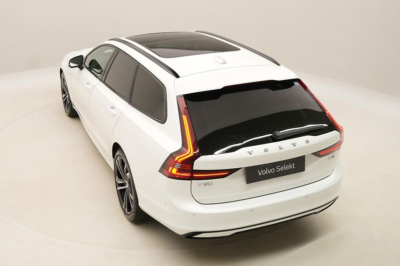 Volvo V90 T8 AWD RECHARGE DARK ULTRA CZ - fotka 18 z 69