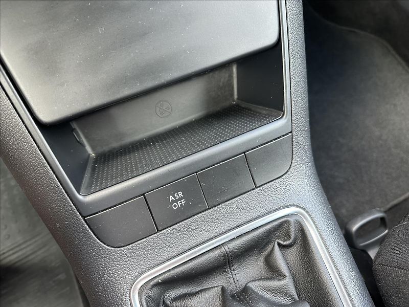 Volkswagen Golf Plus 1,6 MPI 1.majitel TRENDLINE - fotka 17 z 31