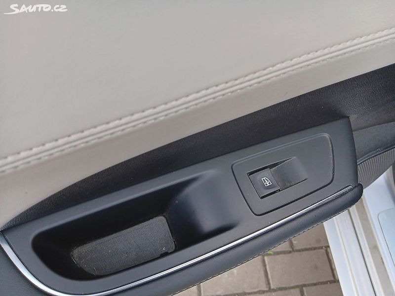 Renault Talisman 1.6 dCI 118kW Initiale Paris - fotka 31 z 33