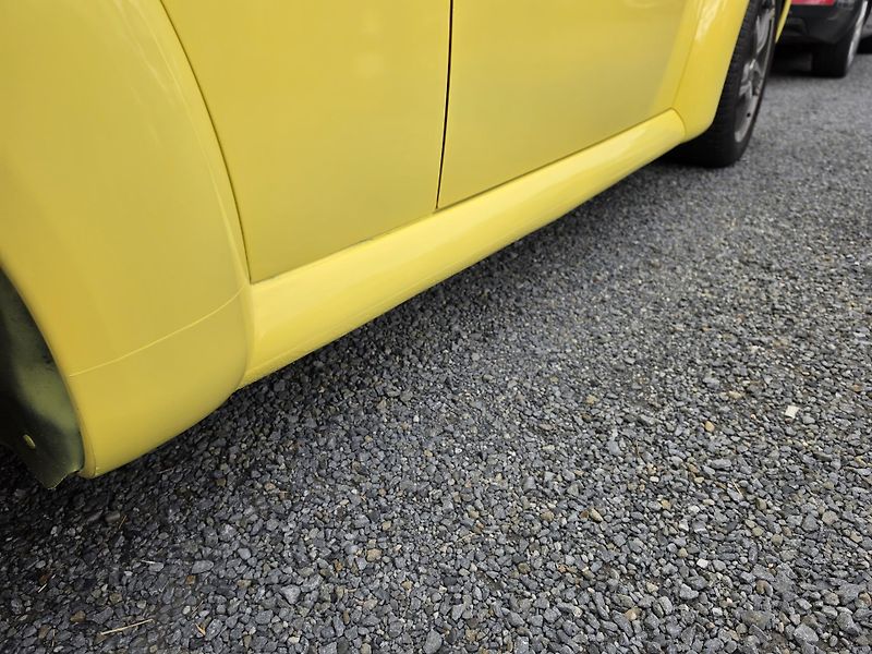 Volkswagen New Beetle 2.0 i  - fotka 7 z 19
