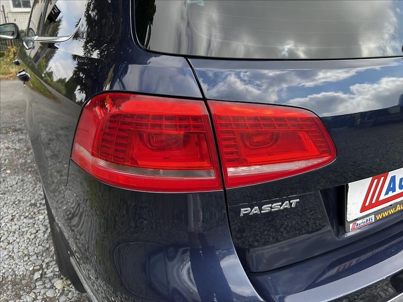 Volkswagen Passat 2,0 TDi 125kW DSG 4x4  Tažné - fotka 39 z 50