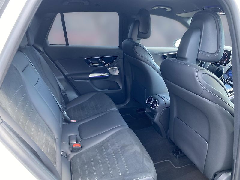 Mercedes-Benz GLC 300 de 4M AMG  - fotka 19 z 27