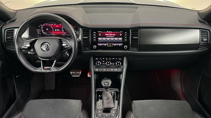 Škoda Kodiaq 2.0 TSI DSG 4x4 RS - fotka 8 z 31