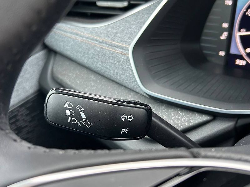 Škoda Octavia Top Selection 6MP  1,5TSI - fotka 14 z 25