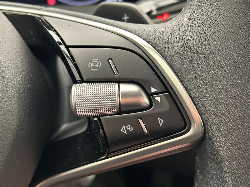 Škoda Superb 2.0 TDi L & K - fotka 23 z 33