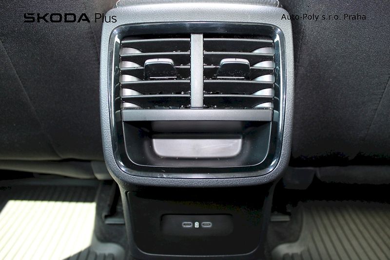 Škoda Octavia (2025) 1.5 TSI 110 kW Selection - fotka 23 z 25