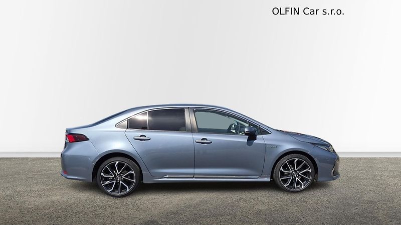 Toyota Corolla Executive 1.8 Hybrid - fotka 6 z 25