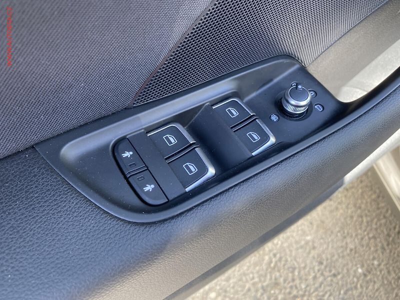 Audi A3 (2016) 1.4TSi SPORTBACK, ČR, AC - fotka 14 z 17