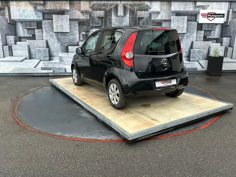 Opel Agila (2008) 1.2i, 63KW - fotka 8 z 17