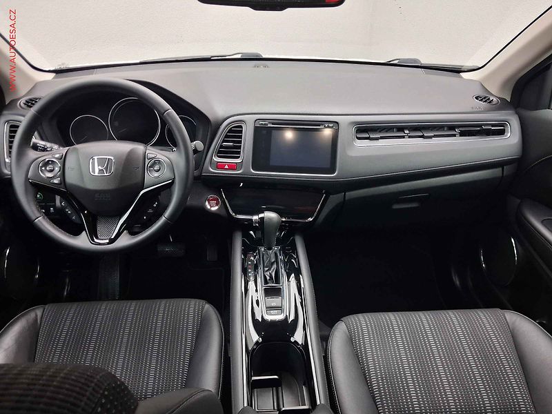 Honda HR-V (2016) 1.5 i- VTEC, Executive, AT - fotka 8 z 18
