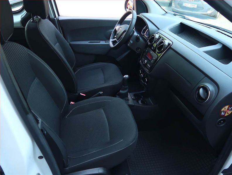 Dacia Dokker (2018) Arctica 1.6 SCe, 5Míst, ČR - fotka 9 z 17